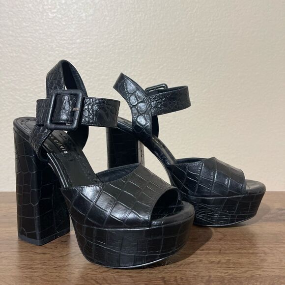 Alice + Olivia Black Croc-Embossed Platform Heels - Picture 2 of 7